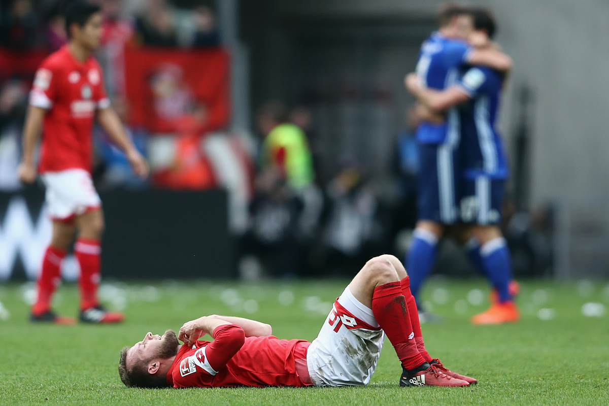 受伤球员接受成功手术,伤情已逐渐好转 受伤球员接受成功手术,伤情已逐渐好转