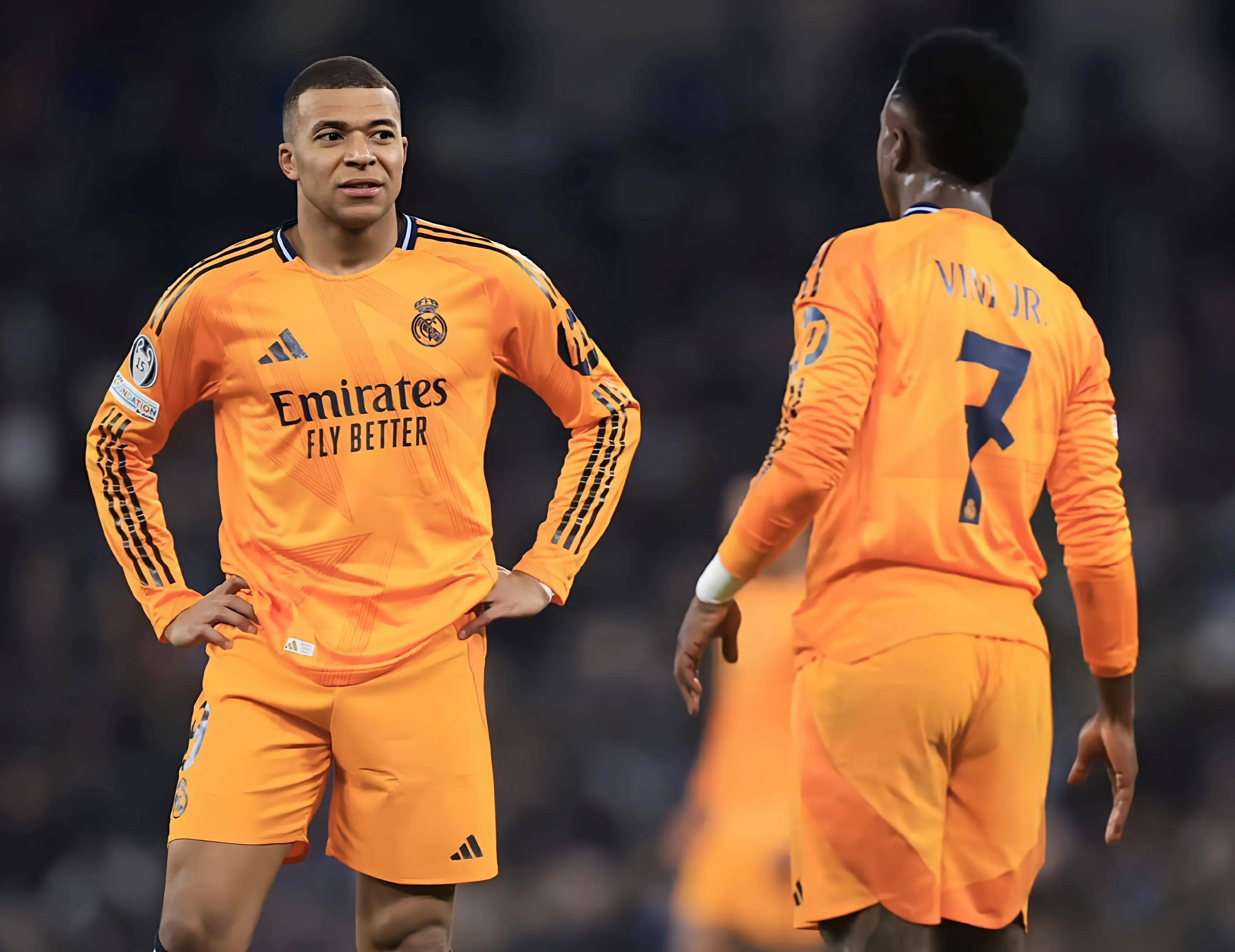 包含皇家马德里全力以赴赢球前进的词条 包含皇家马德里全力以赴赢球前进的词条