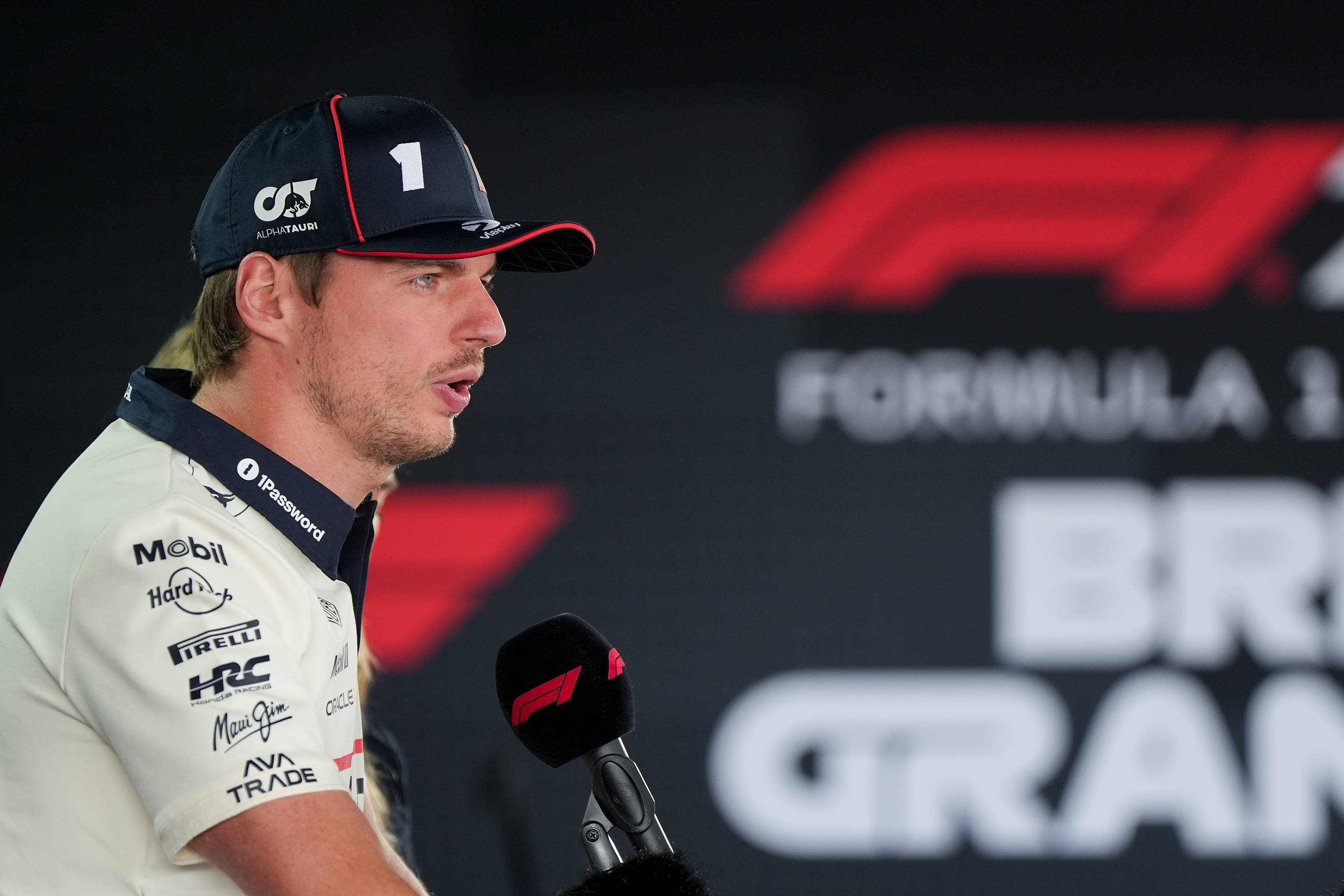 红牛车队力克哈斯车队,拉塞尔点燃赛场的简单介绍 红牛车队力克哈斯车队,拉塞尔点燃赛场的简单介绍