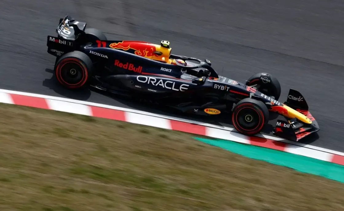 红牛二队完胜雷诺车队,维斯塔潘高光表现 红牛二队完胜雷诺车队,维斯塔潘高光表现